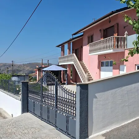 Affittacamere Casa Rosàlia Castro Daire